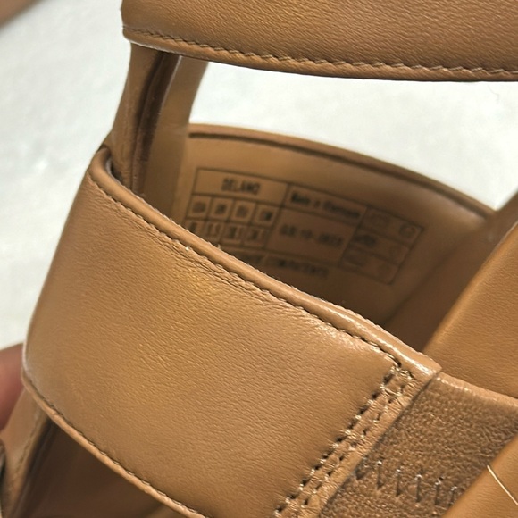 Vionic Delano platform fishermen sandle size 8 m camel - Picture 9 of 10